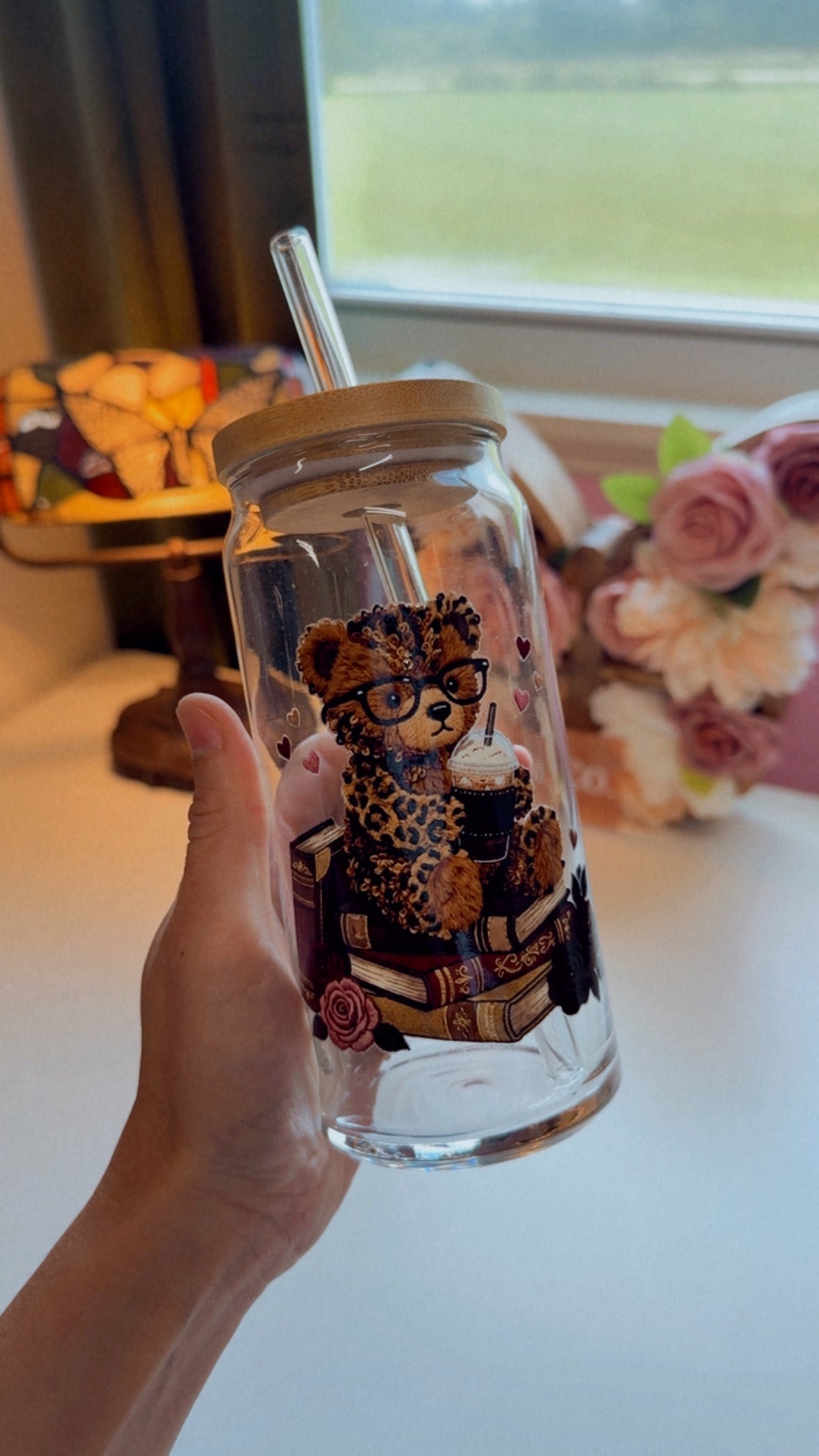 Cozy Bookish Bear 20 oz Glass