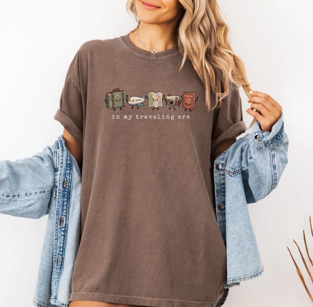 In My Traveling Era T-shirt (Espresso)