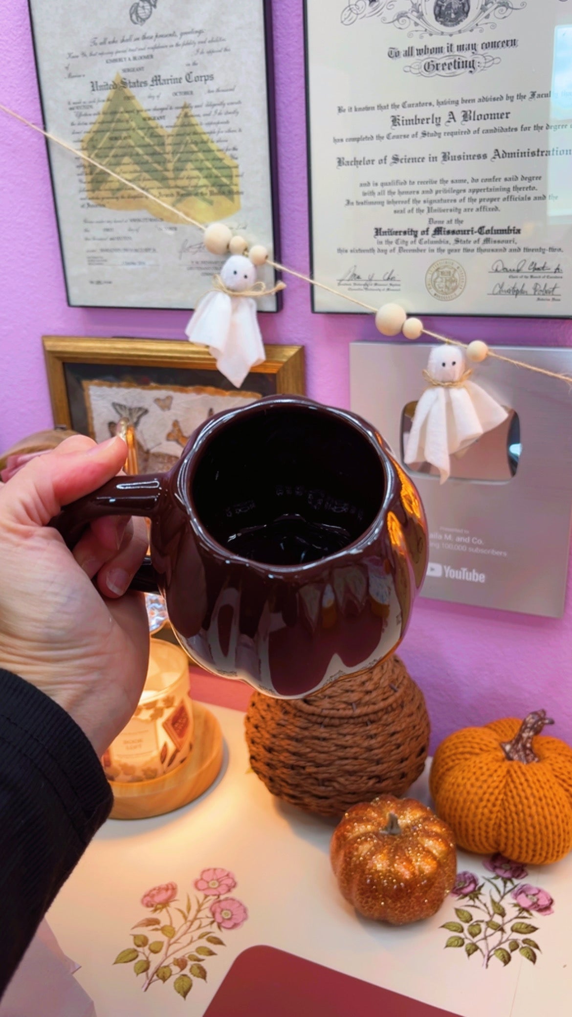 Brown Pumpkin Mug (19 oz)