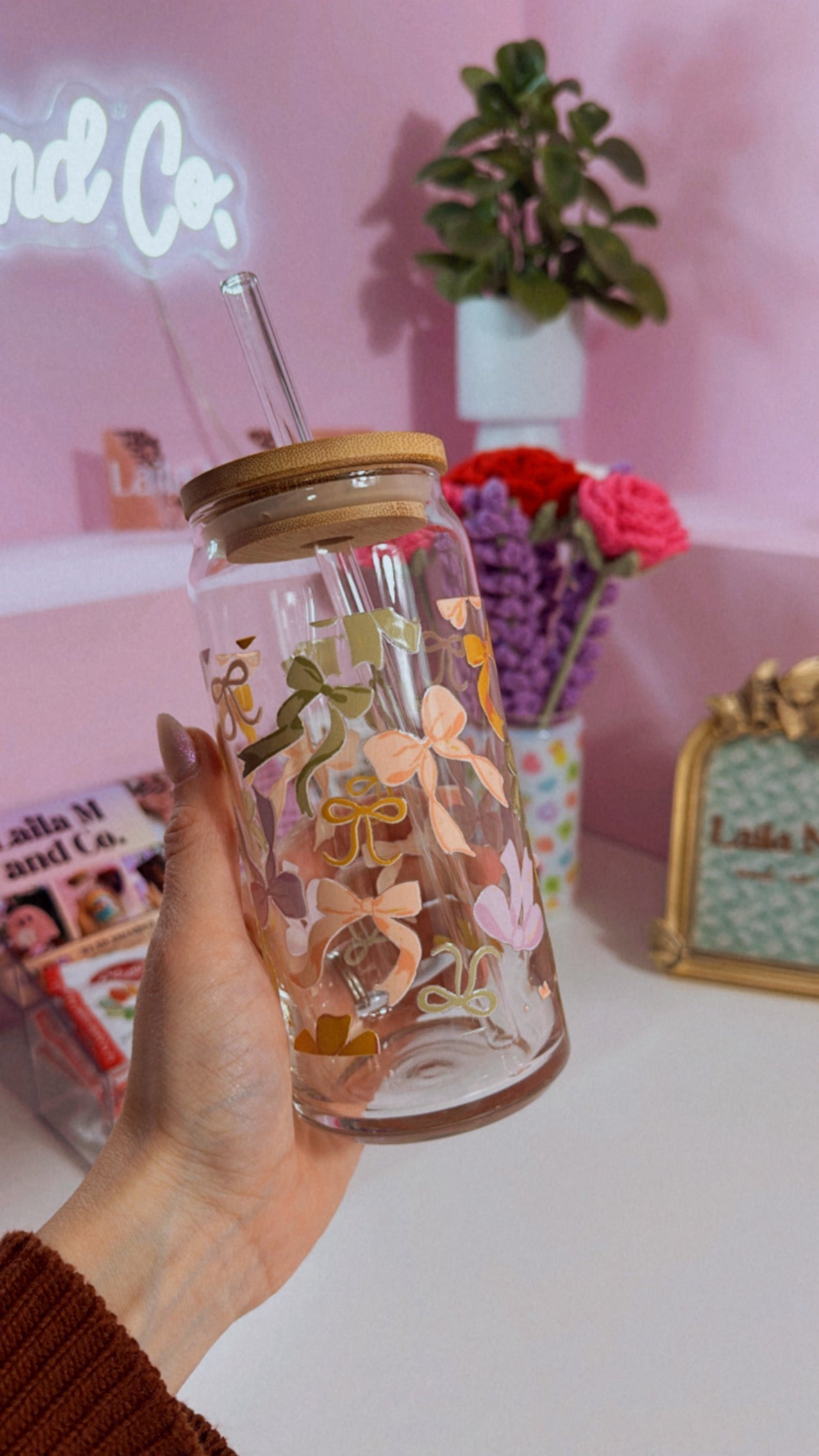 Classic Coquette 20 oz Glass Can