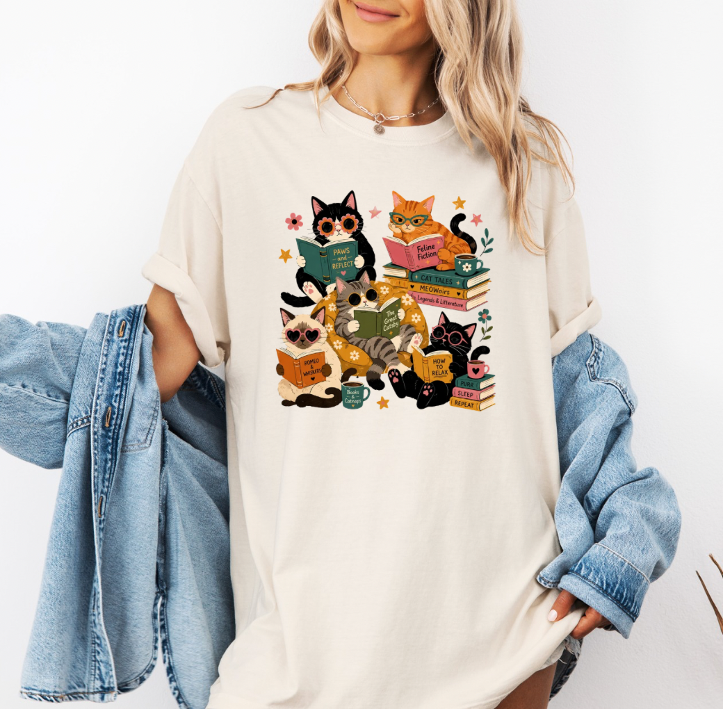 Cats Reading T-shirt (Ivory)