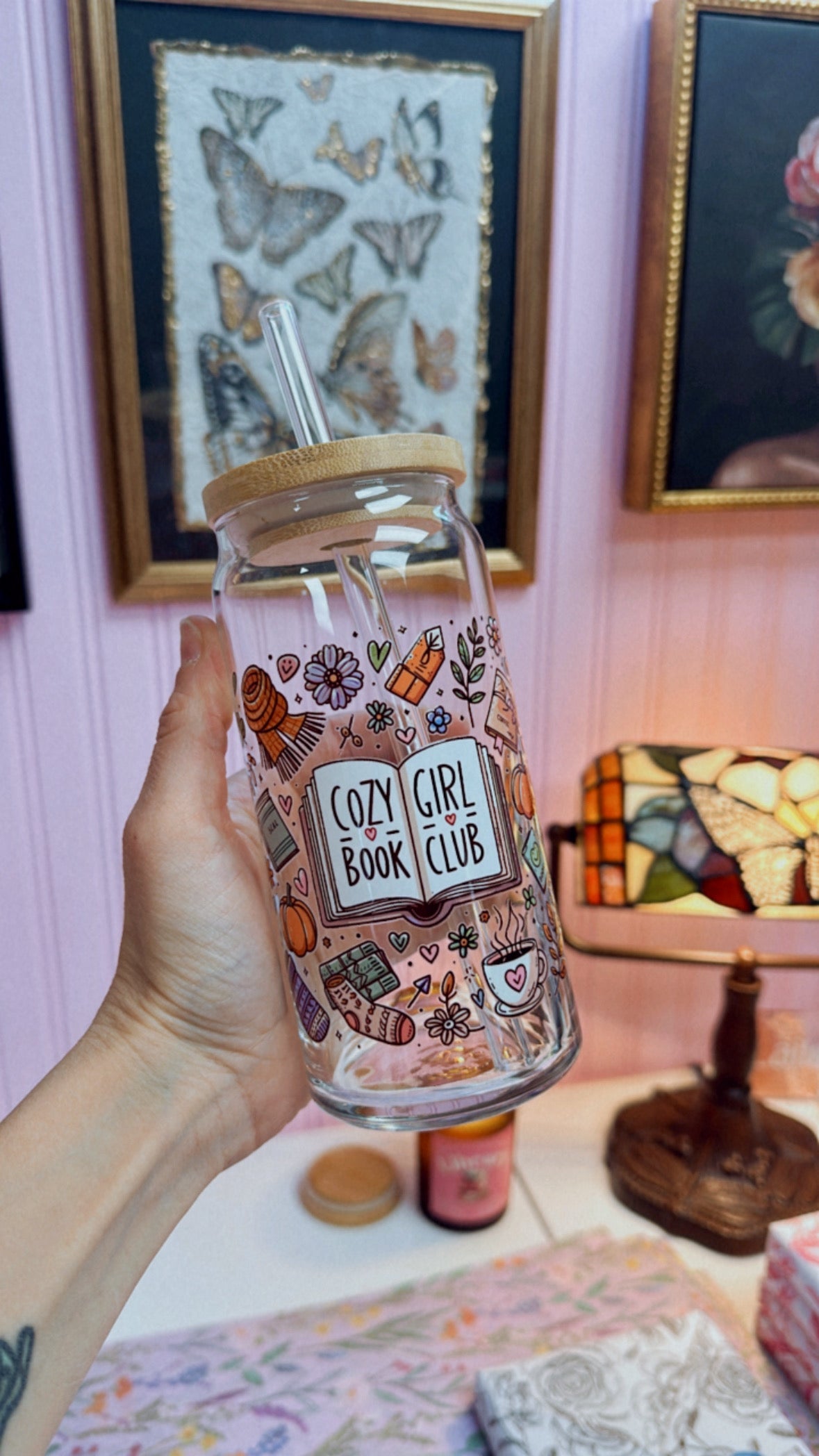 Cozy Girl Book Club 20 oz Glass