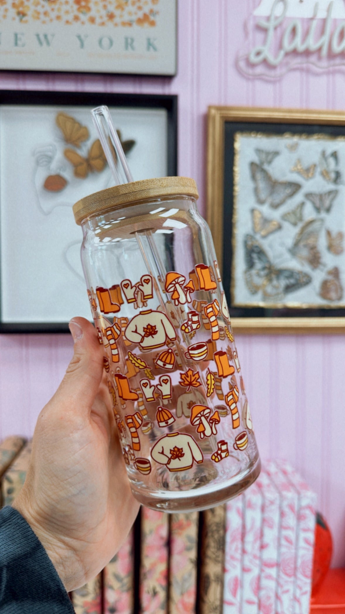 Cozy Sweater 20 oz Glass