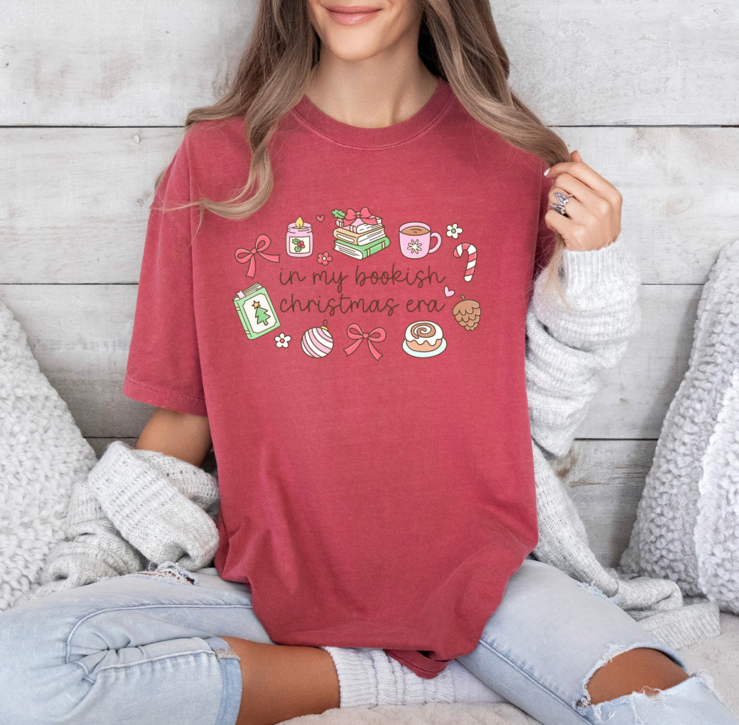 In My Bookish Christmas Era T-shirt (Crimson)
