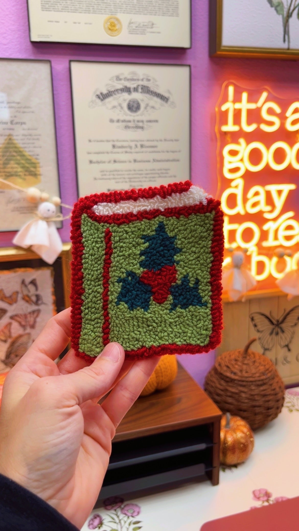 Holiday Book Mug Rug Coaster