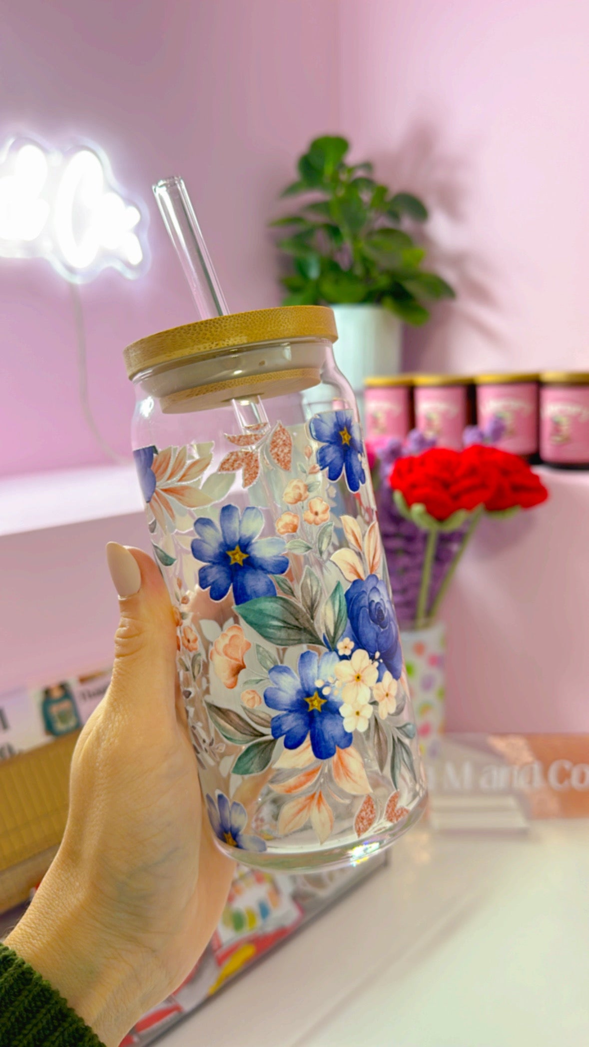 Vintage Florals 20 oz Glass Can