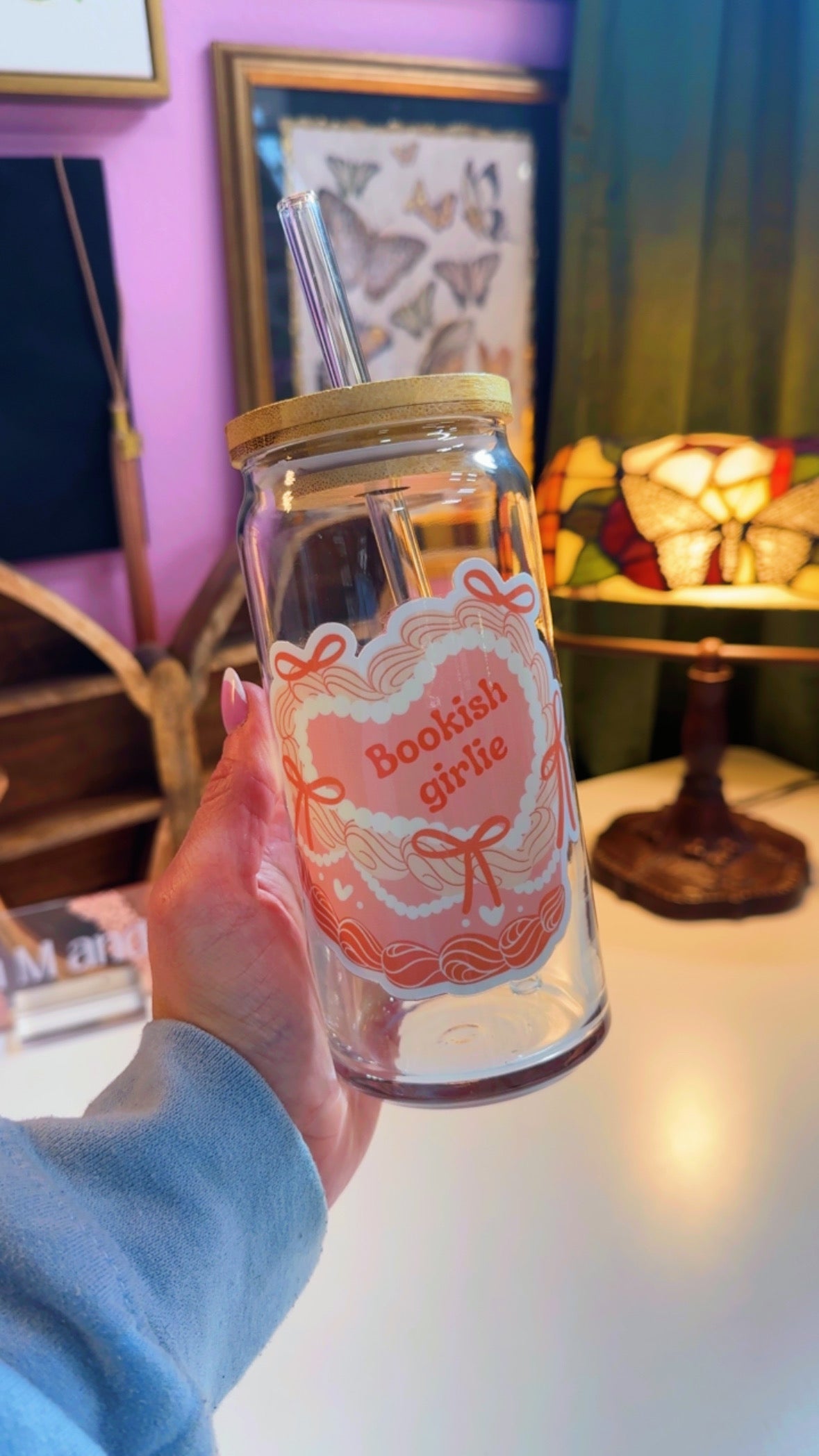 Bookish Girlie 20 oz Glass Can
