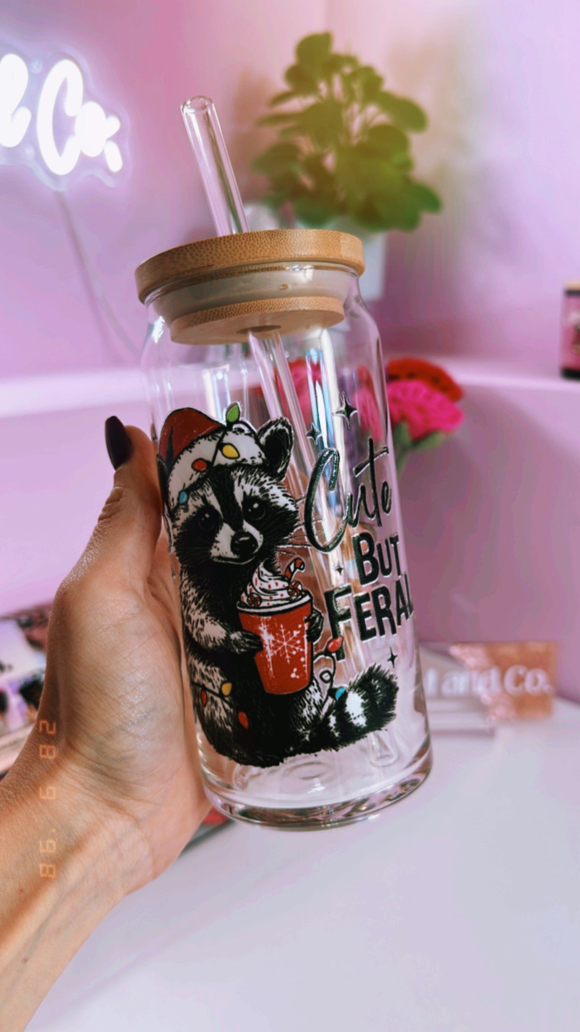 Cute but Feral 20 oz Glass Can