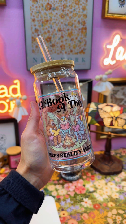 A Book a Day 20 oz Glass