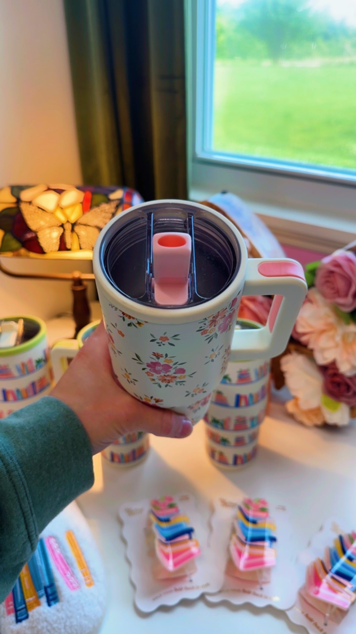 Whimsical Flowers Tumbler 20 oz