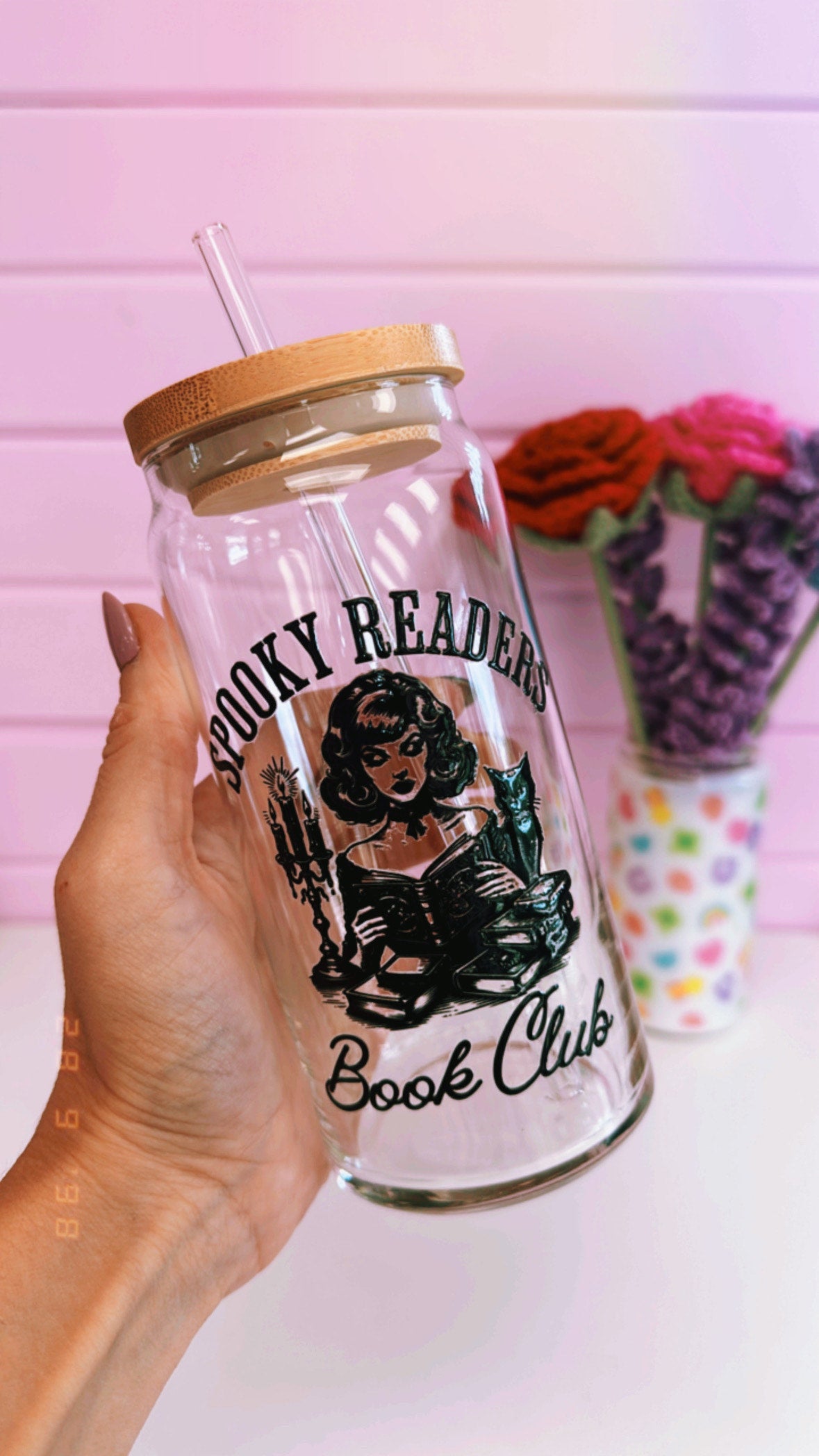 Spooky Reader 20 oz Glass Can