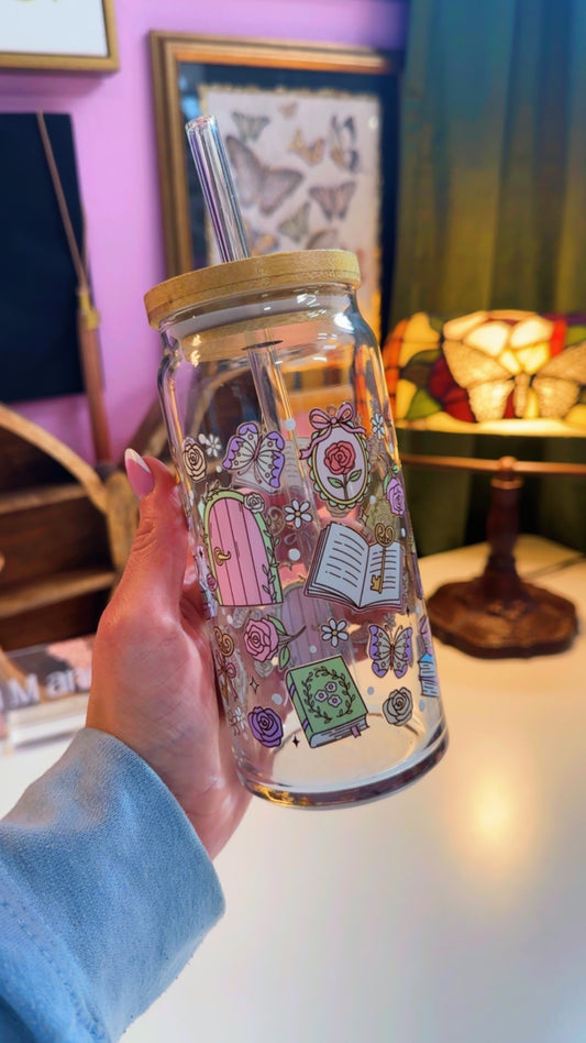 Fantasy Reader 20 oz Glass Can