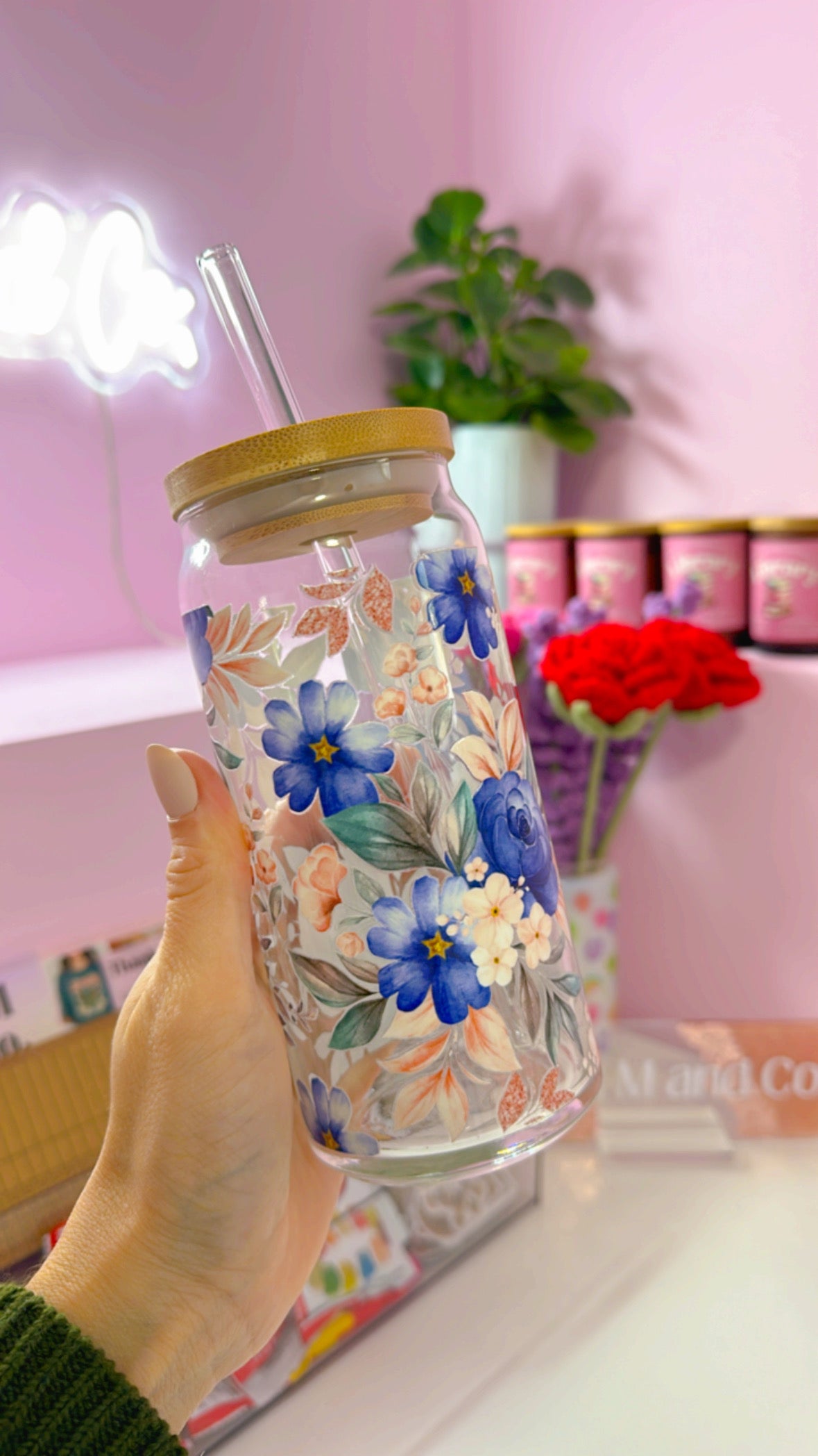 Vintage Florals 20 oz Glass Can