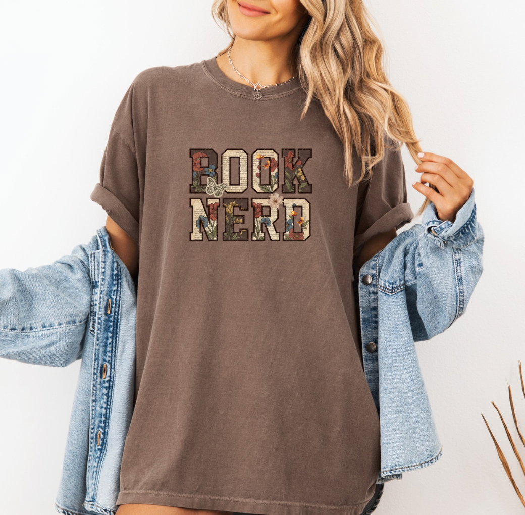 Book Nerd T-shirt (Espresso)