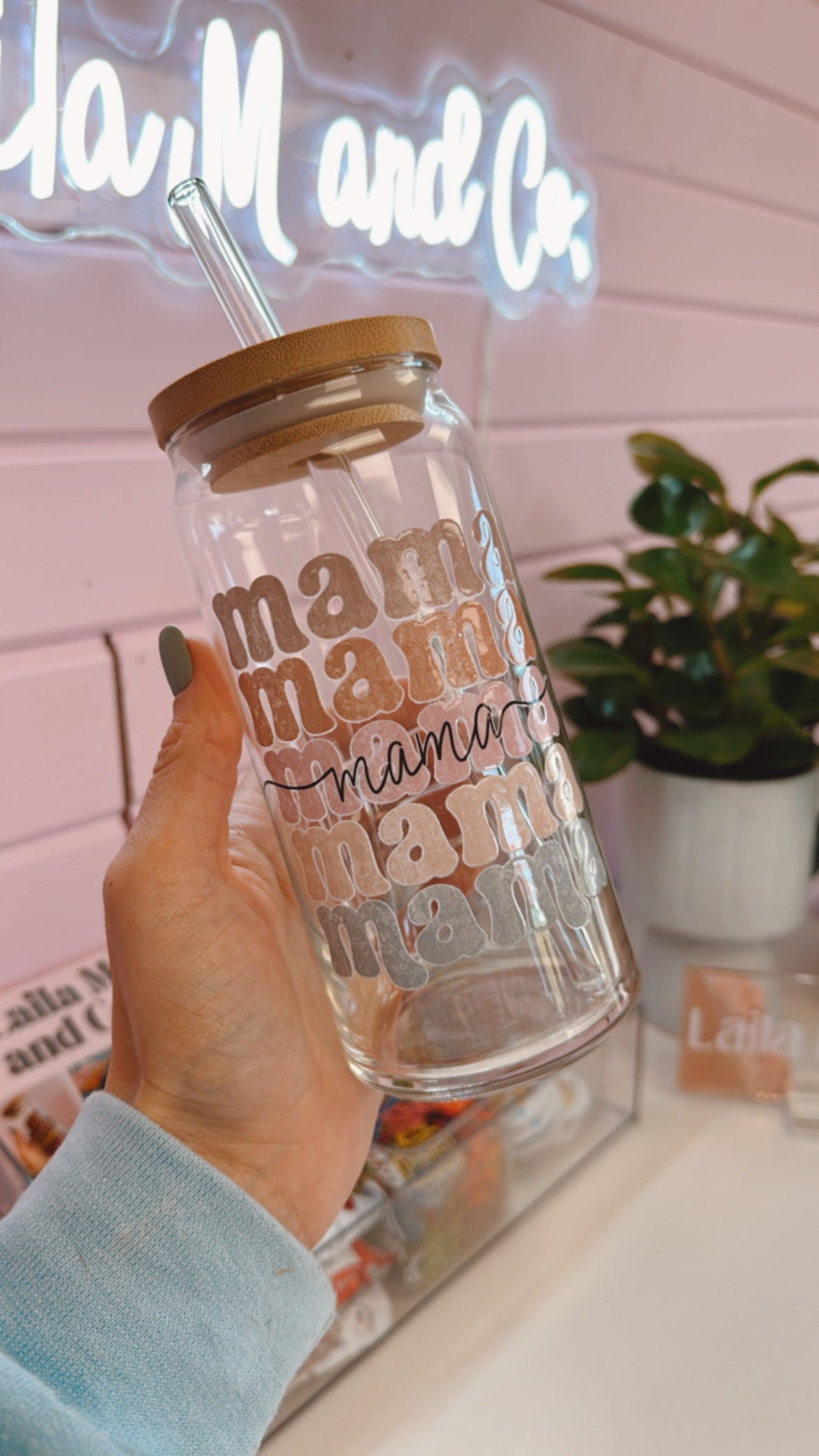 Neutral Mama 20 oz Glass Can